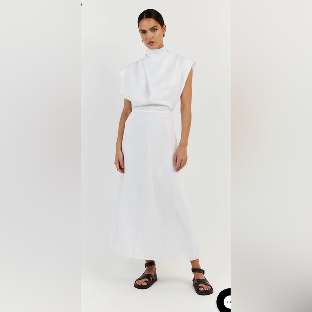 DISSH LINEN DRESS
